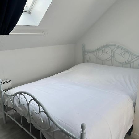 Appartement Prive Calais Exterior photo