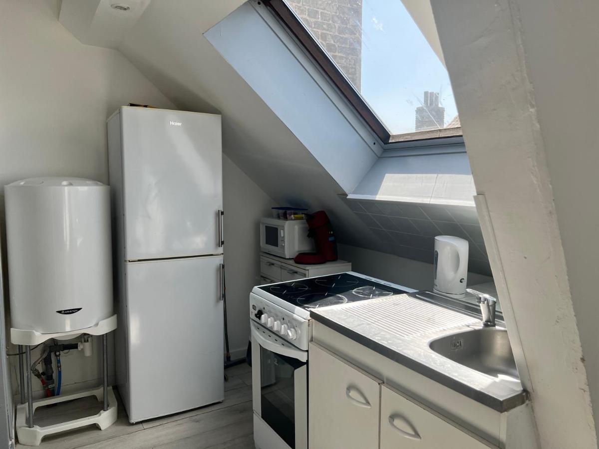 Appartement Prive Calais Exterior photo